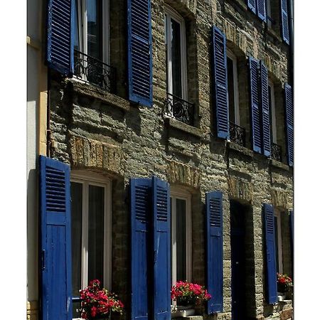 Les Unelli Hotell Cherbourg-en-Cotentin Exteriör bild